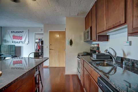 Surf and Surfside apartments and townhomes in Downtown Madison, WI. Fully Furnished, studio, one bedroom, 2 bedroom. Lake views. Managed by Wisconsin Management Company